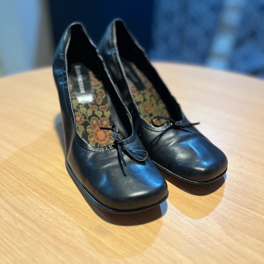 Enzo Angiolini Black Leather Heels